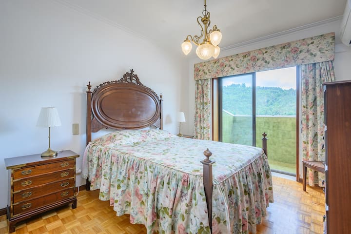 غرفة النوم 1