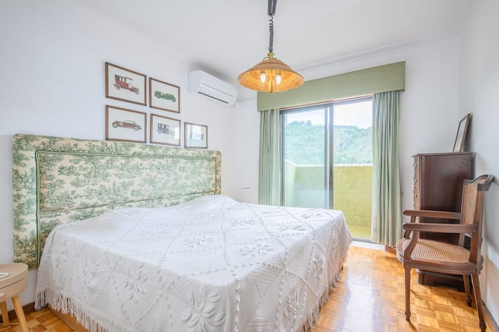 غرفة النوم 2