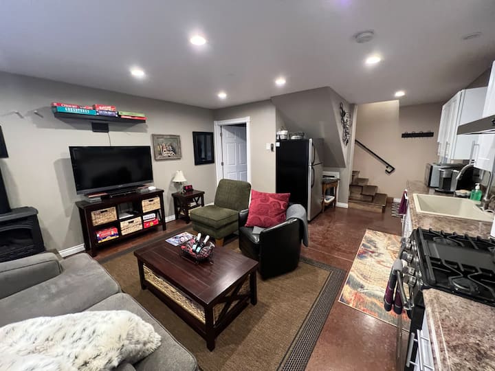 The Hillsboro Cottage! Your Home Away From Home - ヒルズボロ, OR