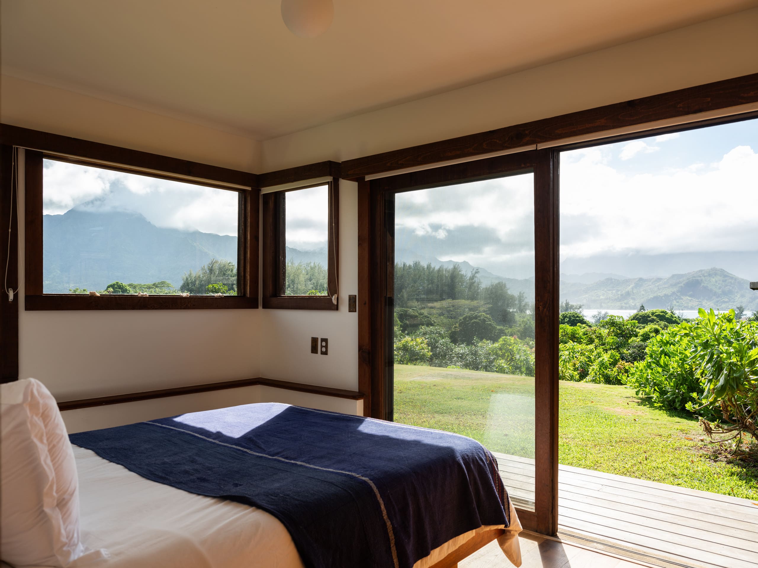Home in Princeville · ★4.96 · 4 bedrooms · 5 beds · 2 baths - Image 34