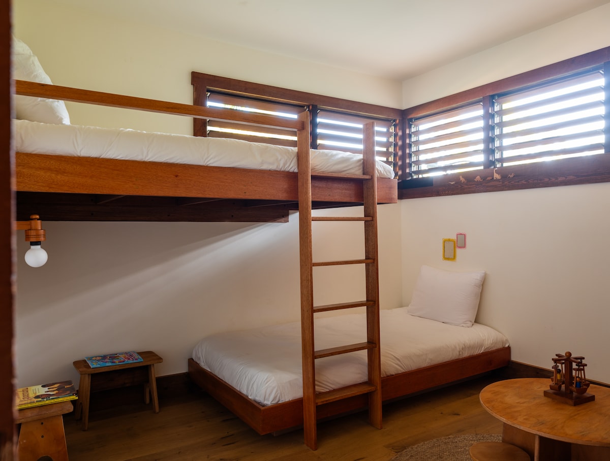 Bunk beds bedroom