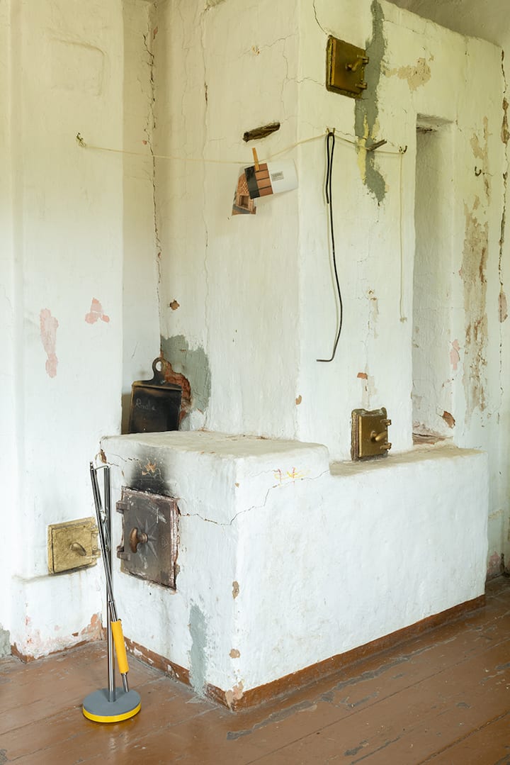 ამჟამად მიმდინარეობს შეშის გათბობის აღდგენა, ამიტომ მას აქვს ღია ცეცხლის დასანთები ადგილი