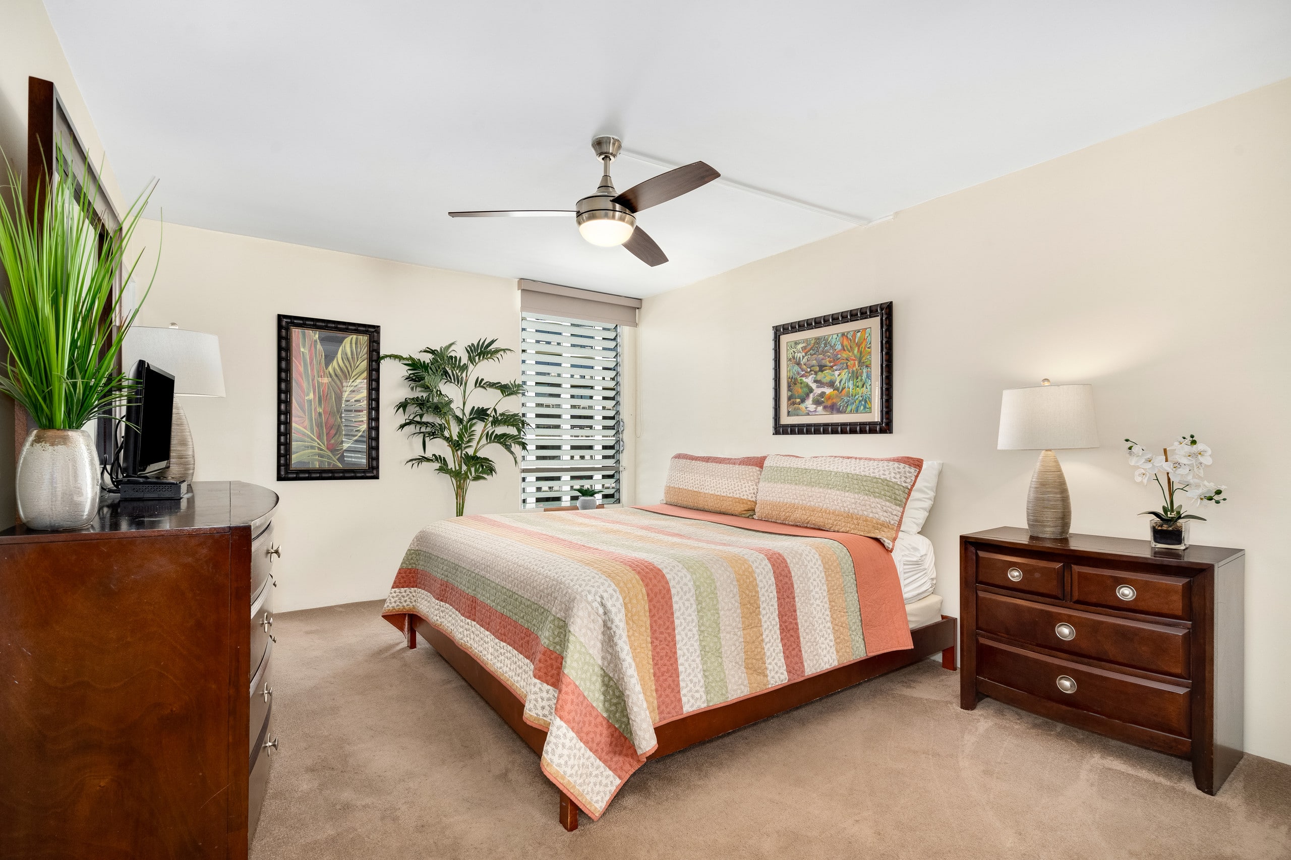 Condo in Honolulu · ★4.74 · 2 bedrooms · 3 beds · 2 baths - Image 12