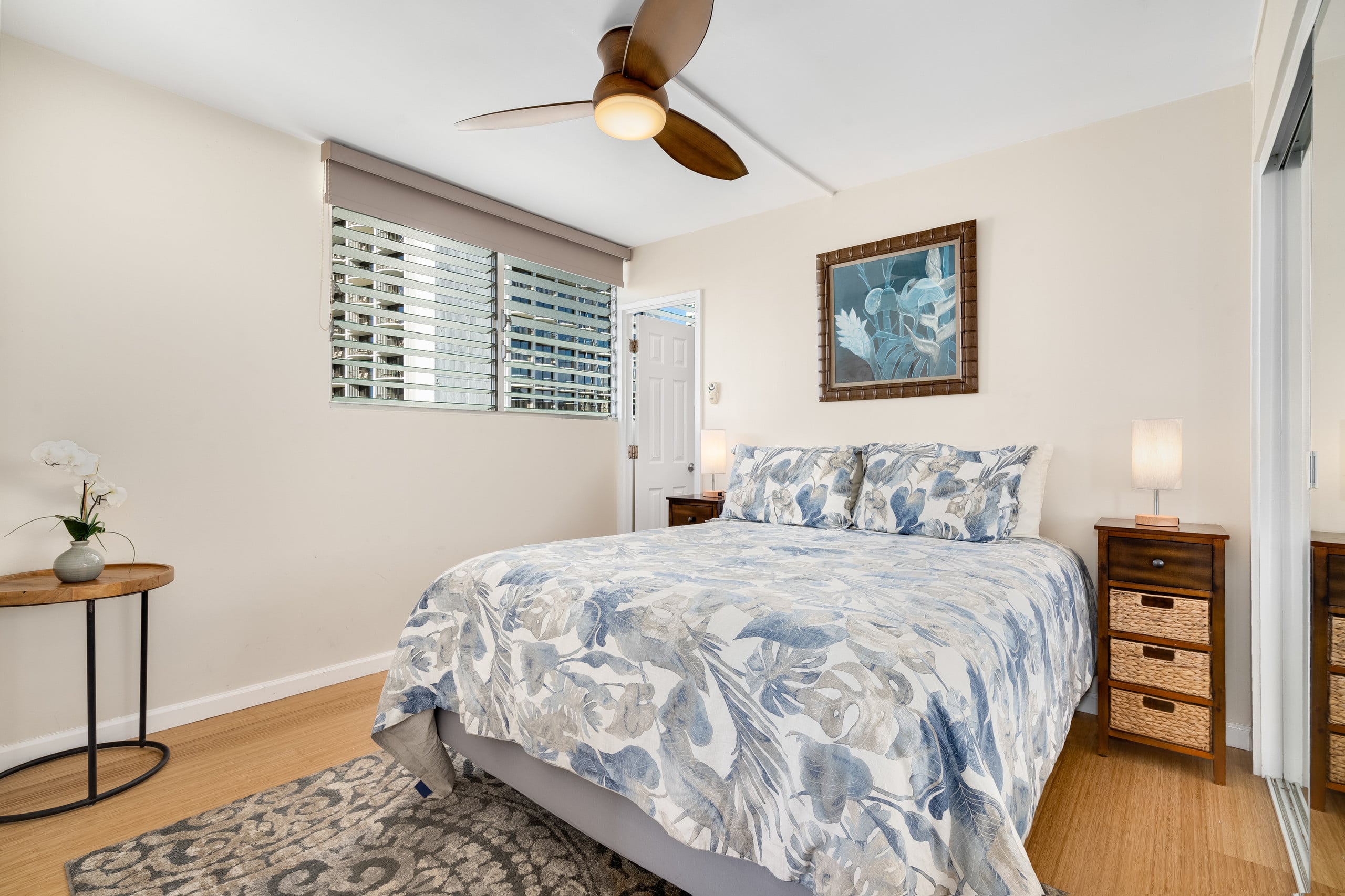 Condo in Honolulu · ★4.74 · 2 bedrooms · 3 beds · 2 baths - Image 17