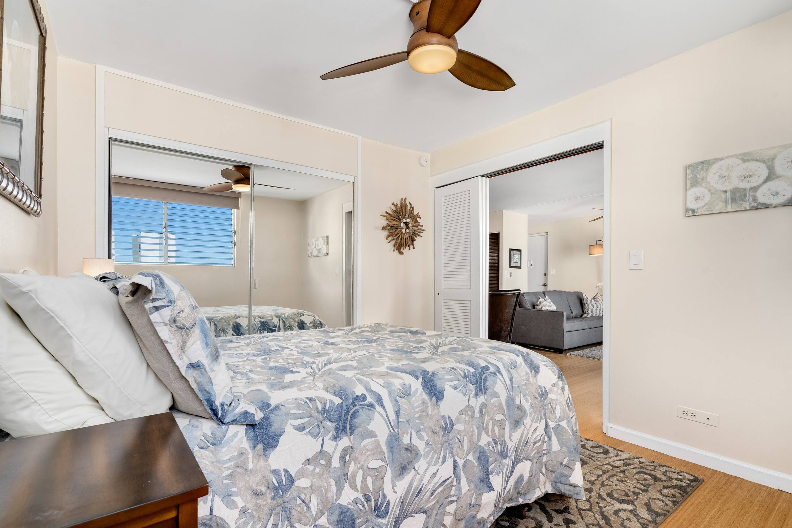 Condo in Honolulu · ★4.74 · 2 bedrooms · 3 beds · 2 baths - Image 19