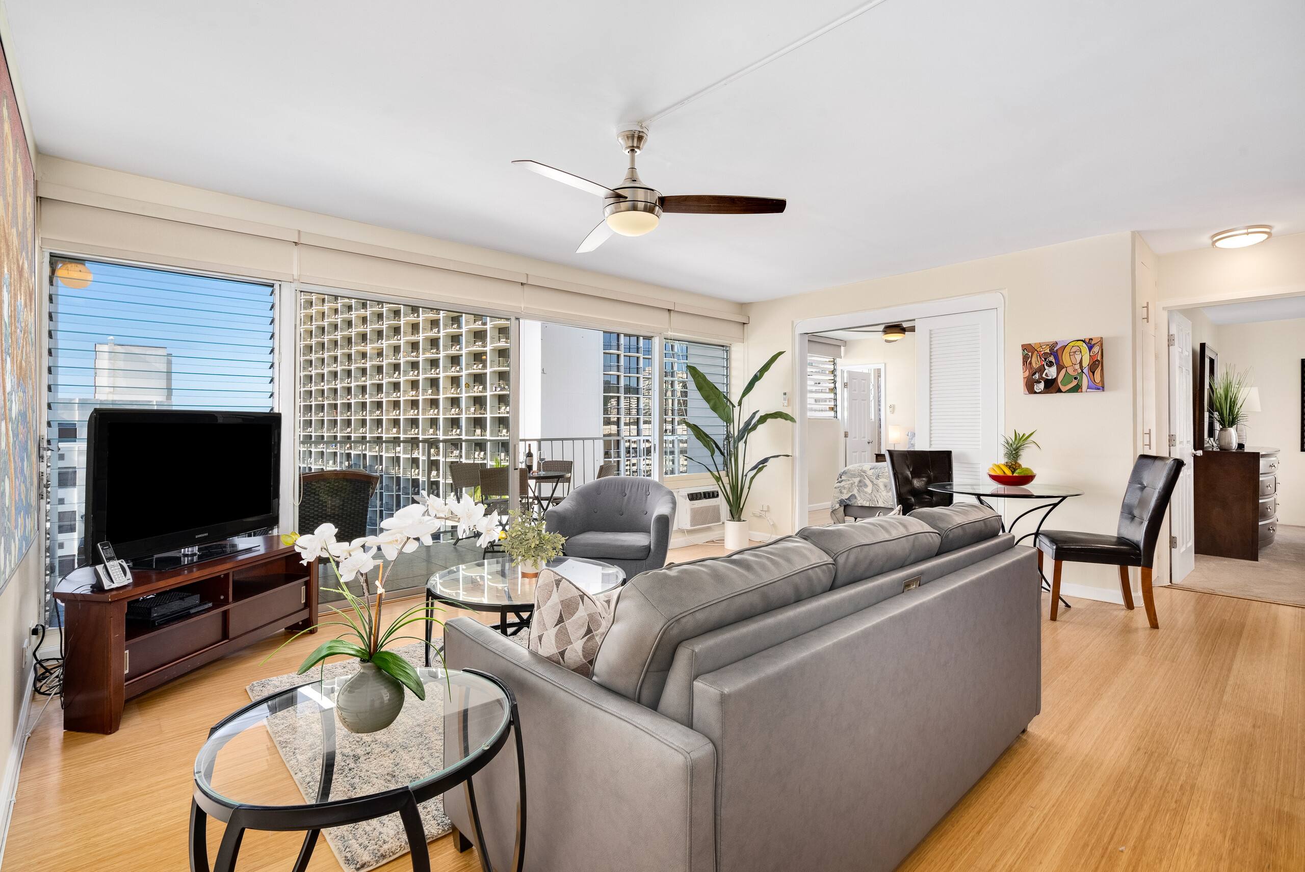 Condo in Honolulu · ★4.74 · 2 bedrooms · 3 beds · 2 baths - Image 1