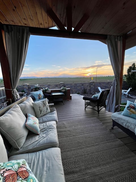 Launchpad~3 Beds,  Rain Shower, Top Golf NearBy