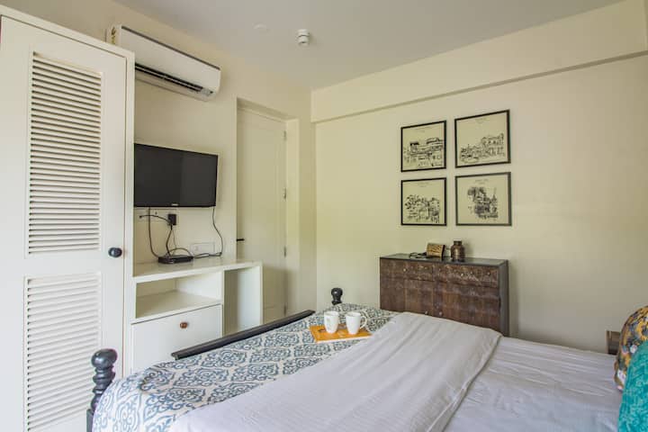 Bedroom 1 image 2