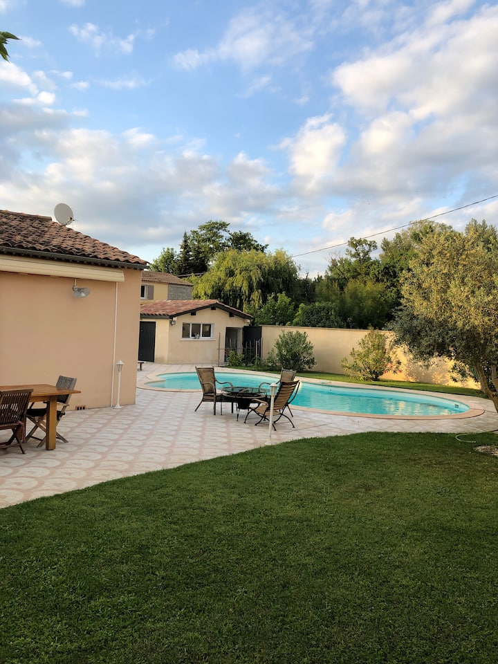 Isle Sur La Sorgue - Venasque