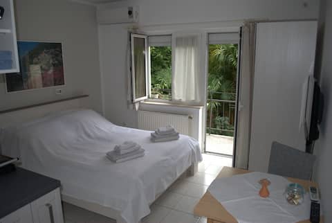 Top Airbnb: Apartment Angela II near the sea and free parking in Grad Opatija
