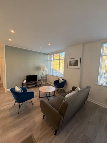 Access Euston, Three-Bedroom Sleeps 6
