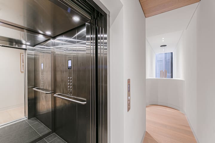 UiSTAY | Pyrmont | Luxury House 6 Stories | Free.P gallery image 2