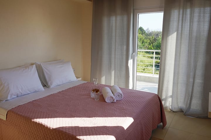 Zoi Villa Sunset View,Nea Moudania,уживајте во удобноста и чистотата во сите наши простори