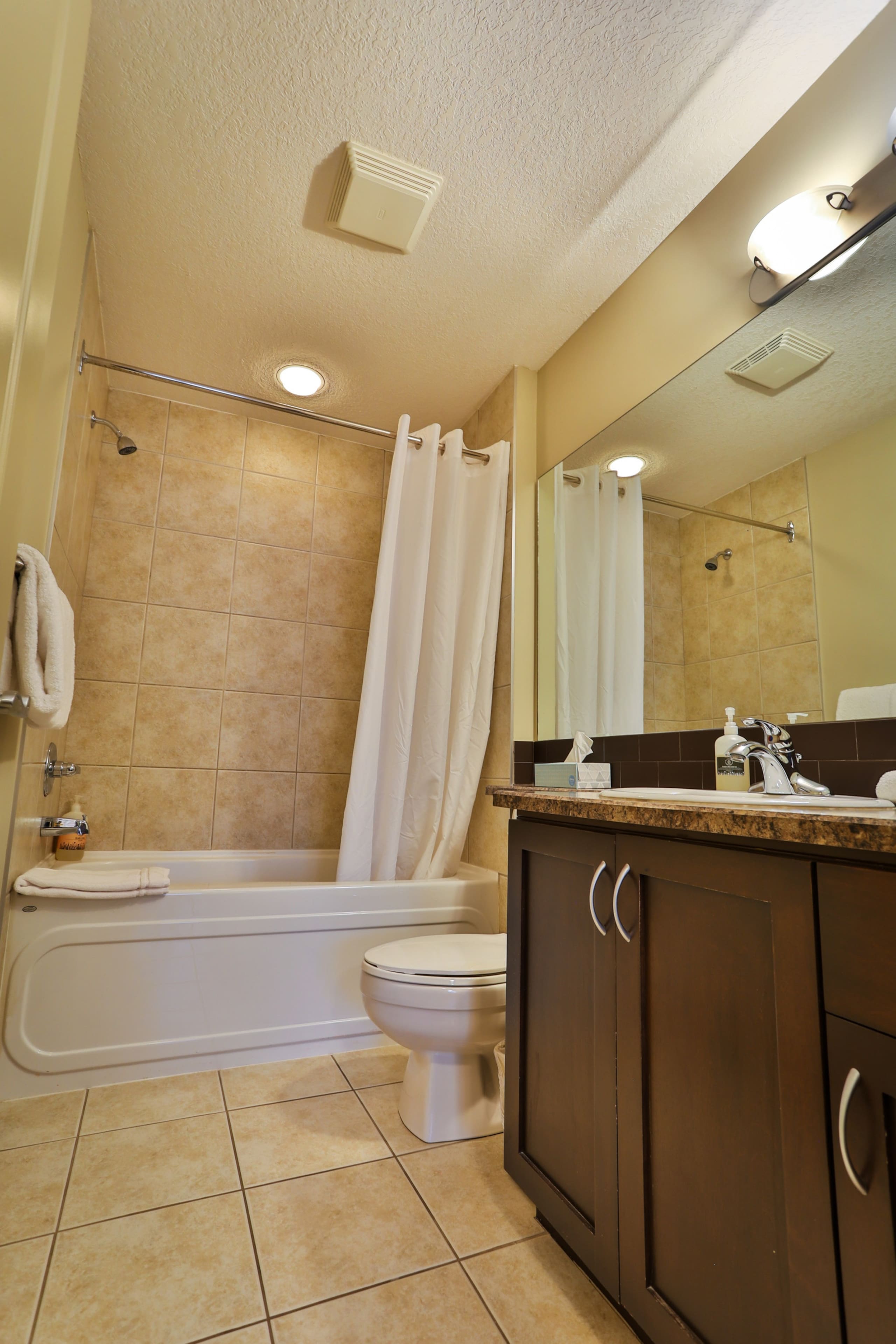 Penthouse with Views | Heated Pool | Steam Room - Photo 37
