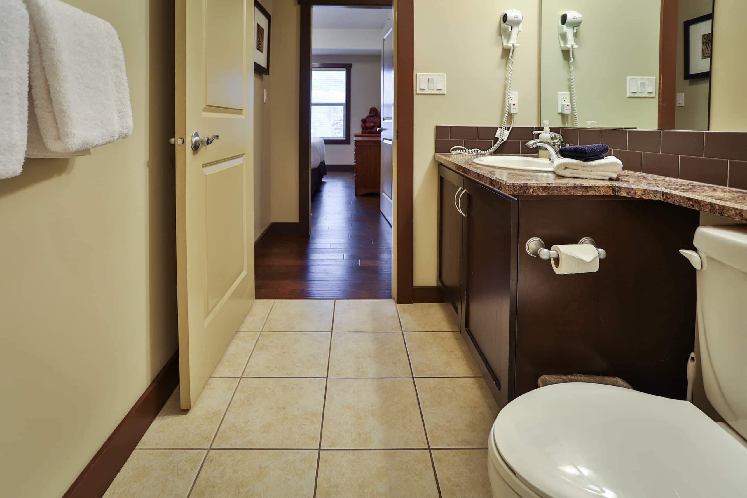 Penthouse with Views | Heated Pool | Steam Room - Photo 29