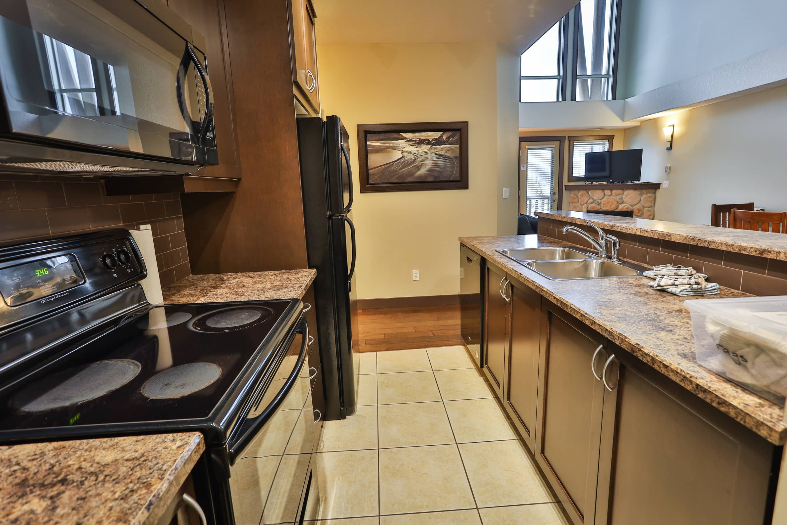 Penthouse with Views | Heated Pool | Steam Room - Photo 16