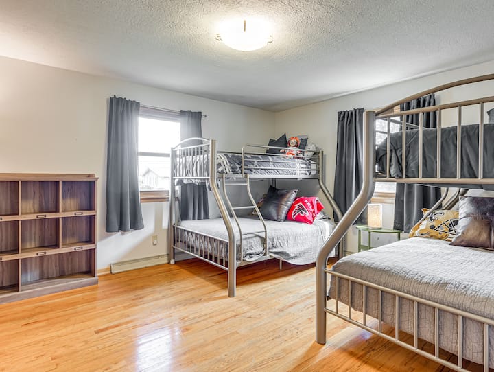 Dhoma e gjumit 3 e njohur si "Dhoma e dollapit" 