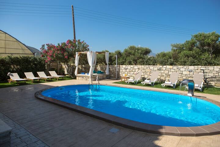 30m to the Beach-Stone villa-Private Pool -Seaview gallery image 4