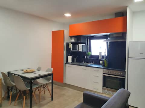 Cheap apartment 20' from Barcelona
