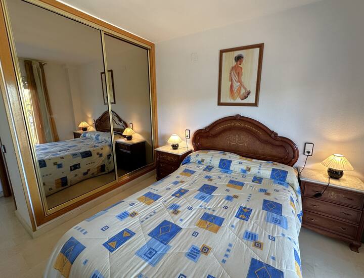 双人套房卧室。