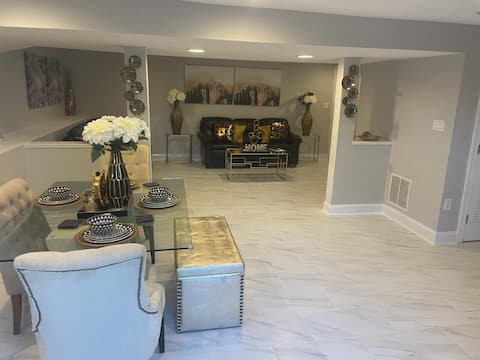 Close to National Harbor & DC