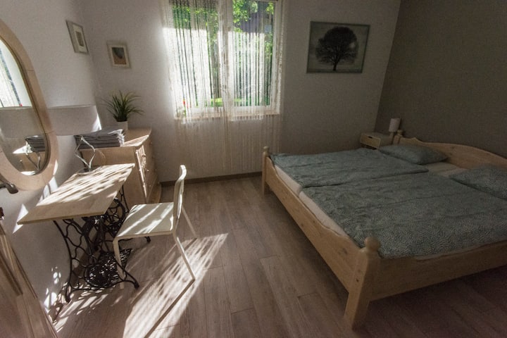Спалня 1