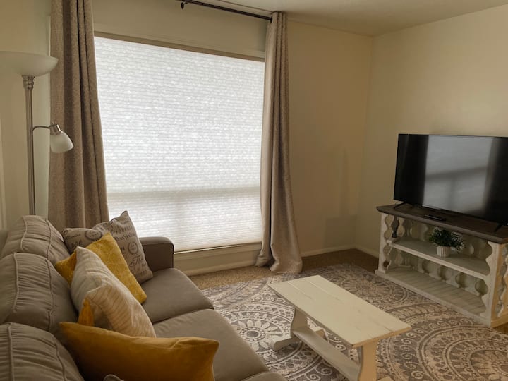 1 Bdrm Apt- Cute And Cozy - Funland, Idaho Falls