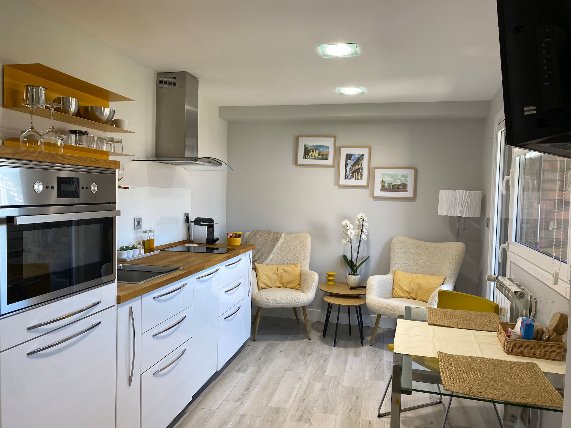 Beautiful accommodation in Irún, very well connected.