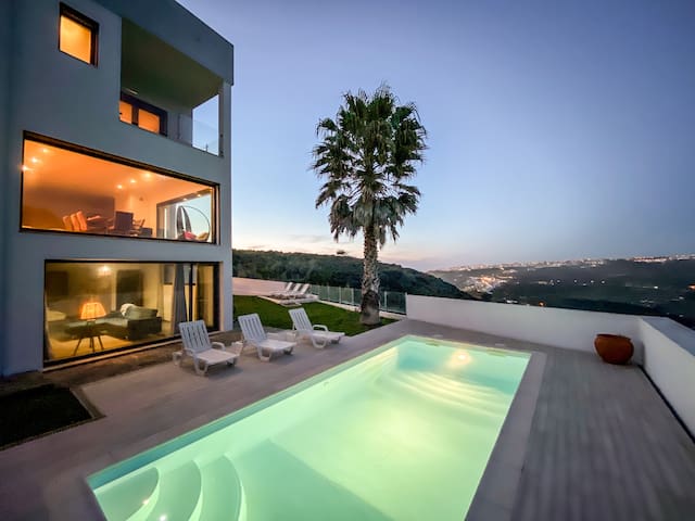 Seascape Villa Ericeira with terraces and pool