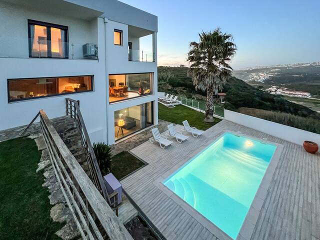 Seascape Villa Ericeira with terraces and pool gallery image 5
