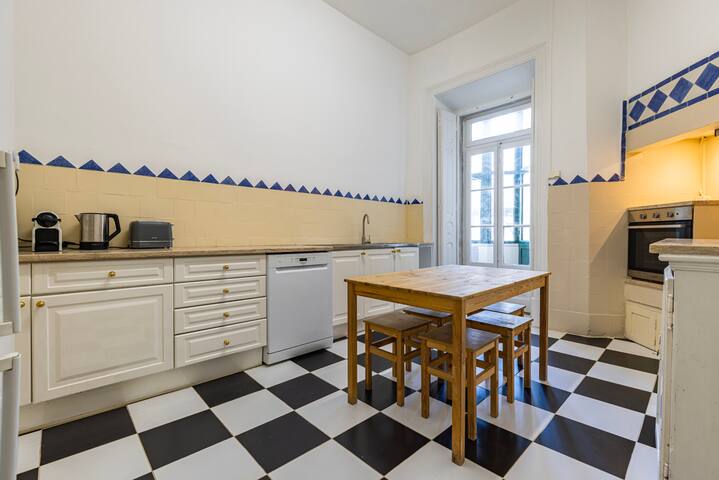 Saldanha Charming Palace – Clean & Safe gallery image 5