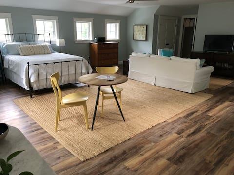 Successful Airbnb property: Kennebunk Studio - Clean/Quiet/Convenient in Kennebunk