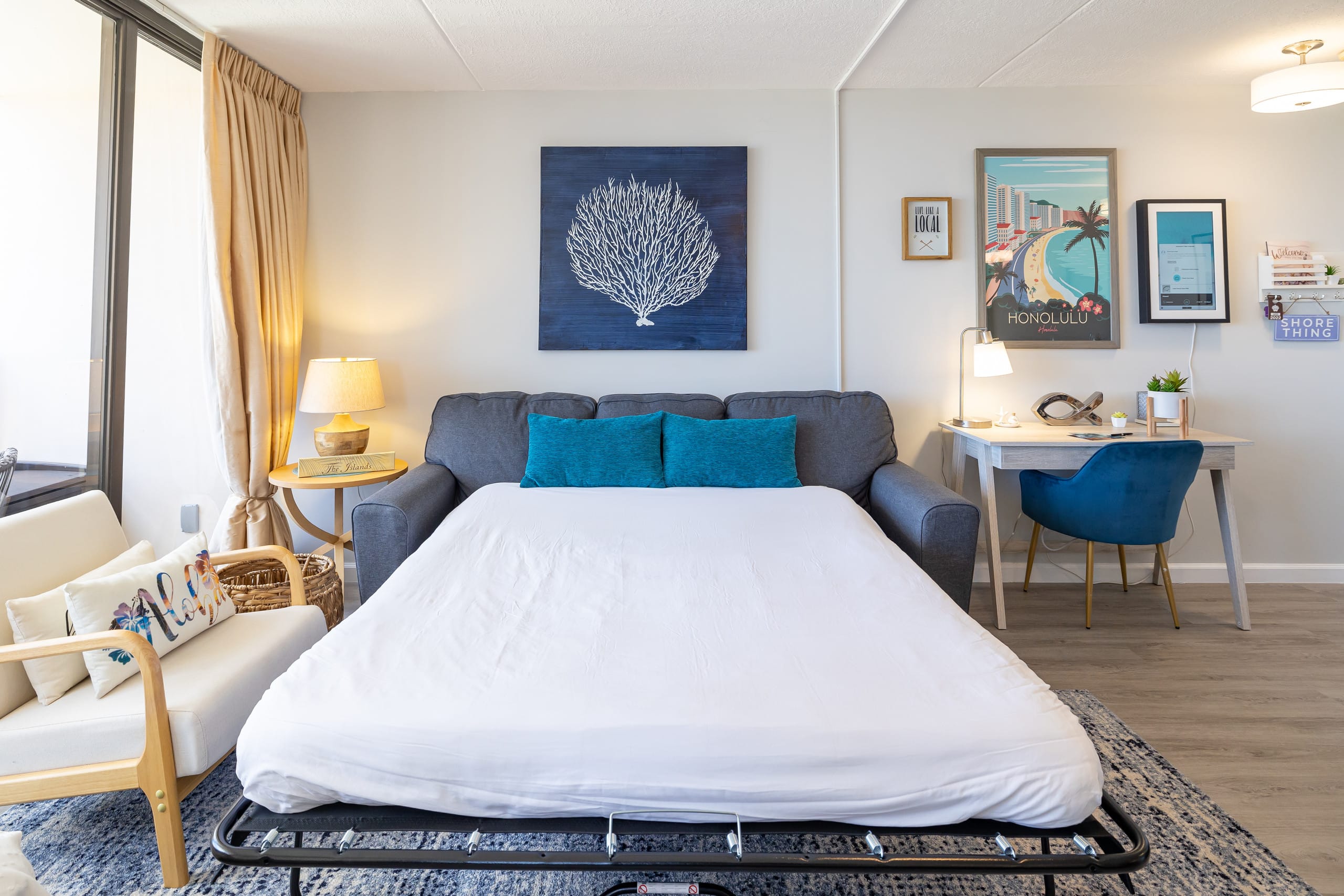 Condo in Honolulu · ★4.9 · 1 bedroom · 2 beds · 1 private bath - Image 6