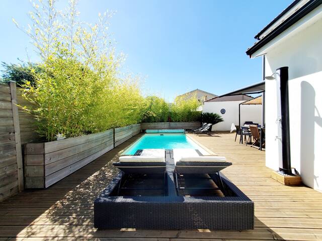 Jolie maison avec piscine chauffée et sécurisée gallery image 2