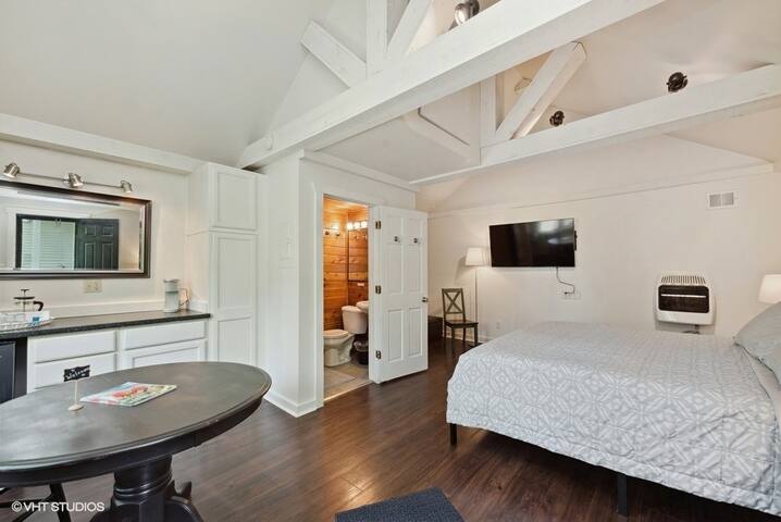 Brick Church Road Guest Suites managed Airbnb listing 2