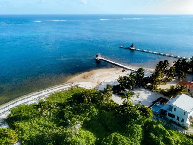 BEACHFRONT PRIVATE PARADISE house w/ pool & cook! gallery image 2