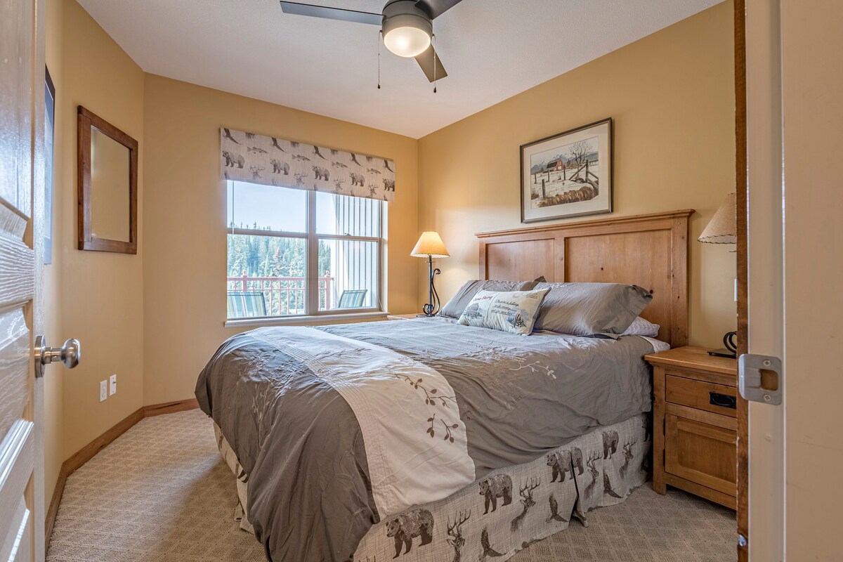 Chumba cha kulala cha Master - Kitanda cha malkia 