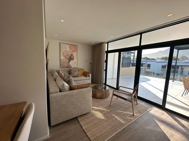 Luxury flat with huge terrace gallery image 4