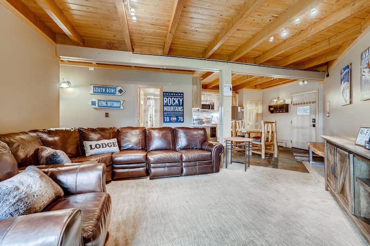 Rustic Mountain Condo - Close To Hiking And Skiing - Colorado