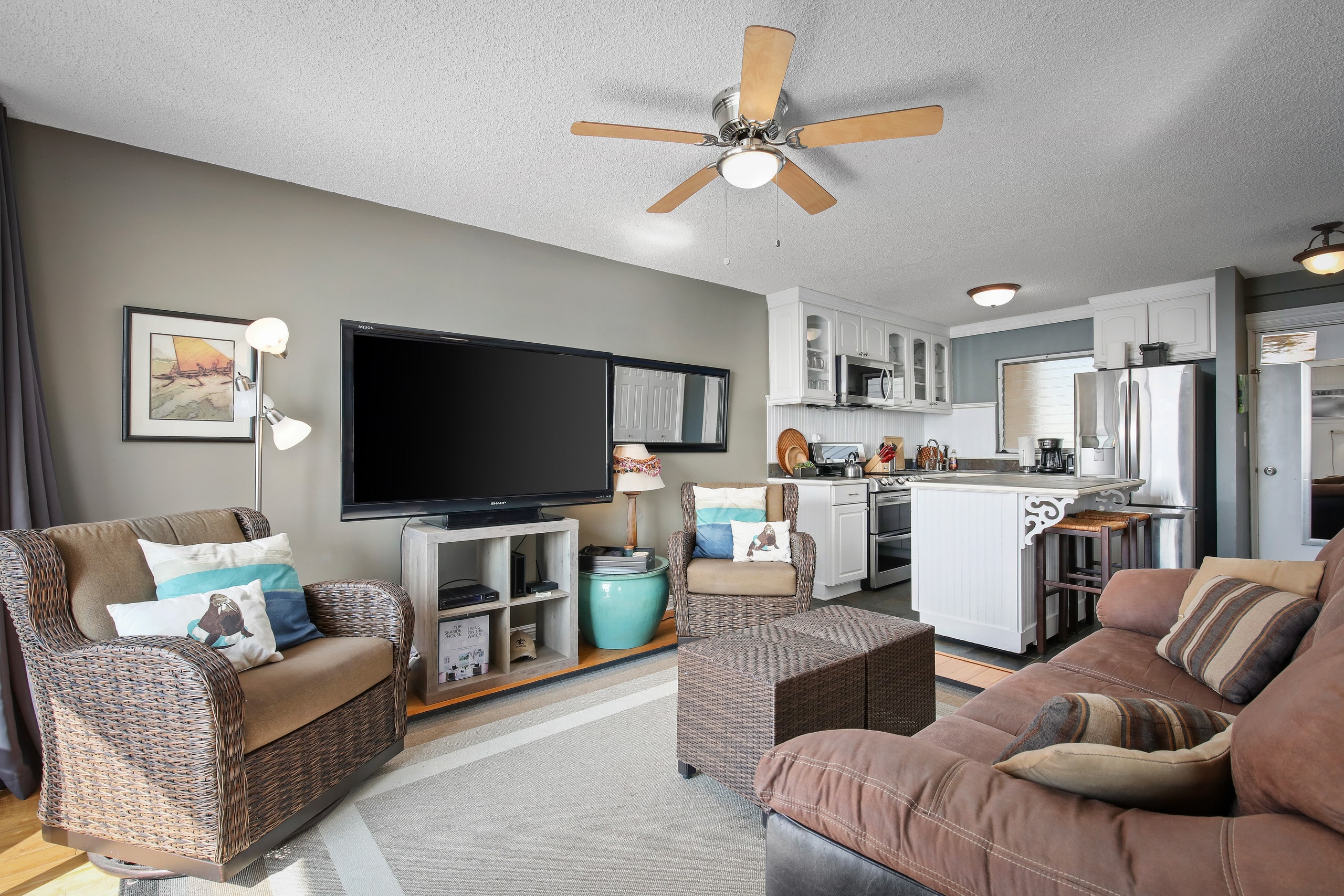 Condo in Kailua-Kona · ★4.83 · 1 bedroom · 2 beds · 1 bath - Image 9