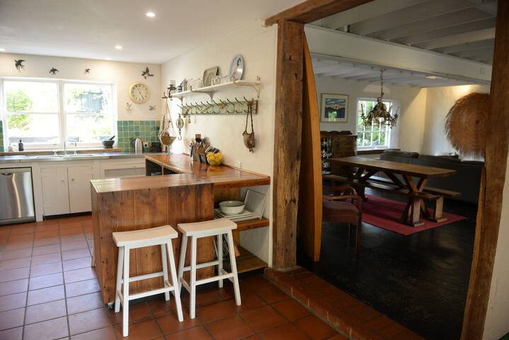 Jan Juc beach home gallery image 5