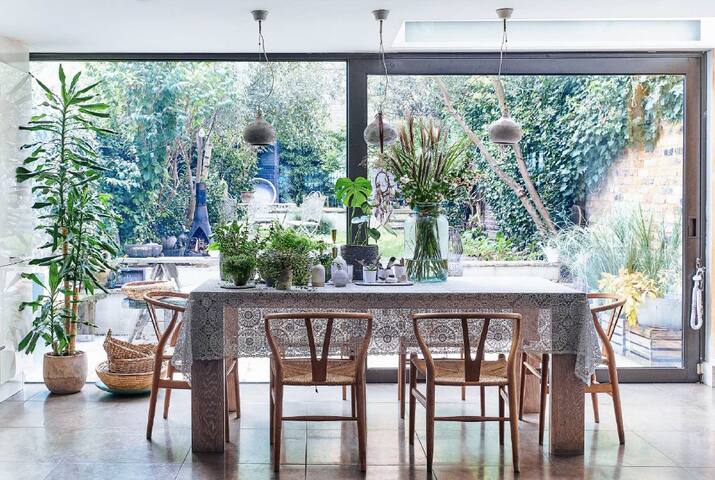 4 storey family town house close to city centre gallery image 5