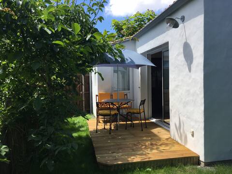 The 115, 15 minutes from the most beautiful beaches