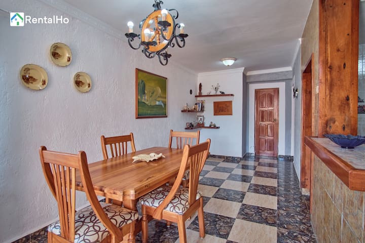 RentalHo managed Airbnb listing 3
