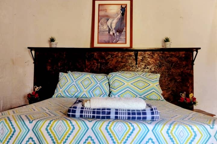 Additional rustic queen bedrooms – 13 total queens available