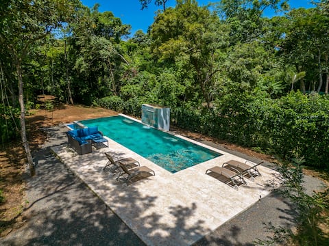 Canopy Villa - NEW Salt Water Infinity Pool