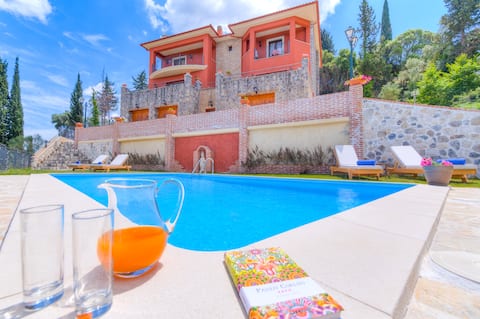Elegant Villa, Amazing Pool & Gym, close to beach