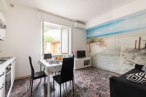 Popular Airbnb listing: SEA APARTMENT CASTIGLIONE in Castiglione Della Pescaia