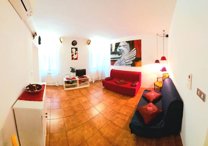 The Hatter’s Venice Apartment gallery image 3