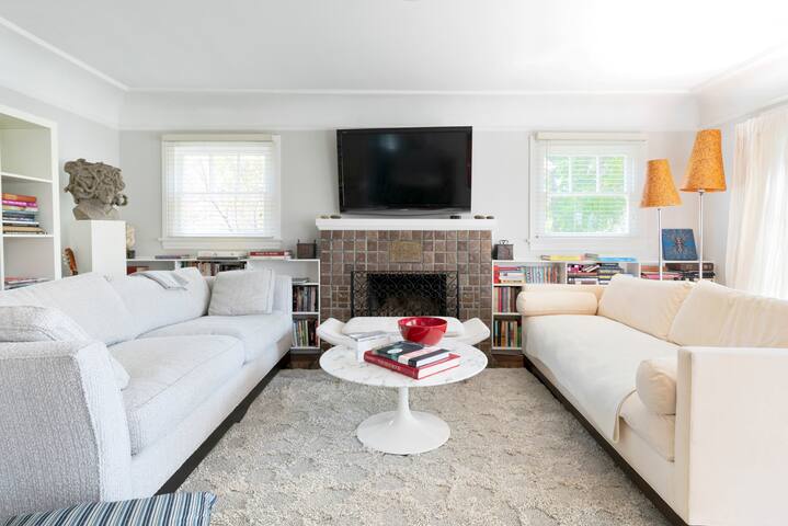 Casa de Palma Resort Creative Oasis LuxuryWalkable gallery image 4